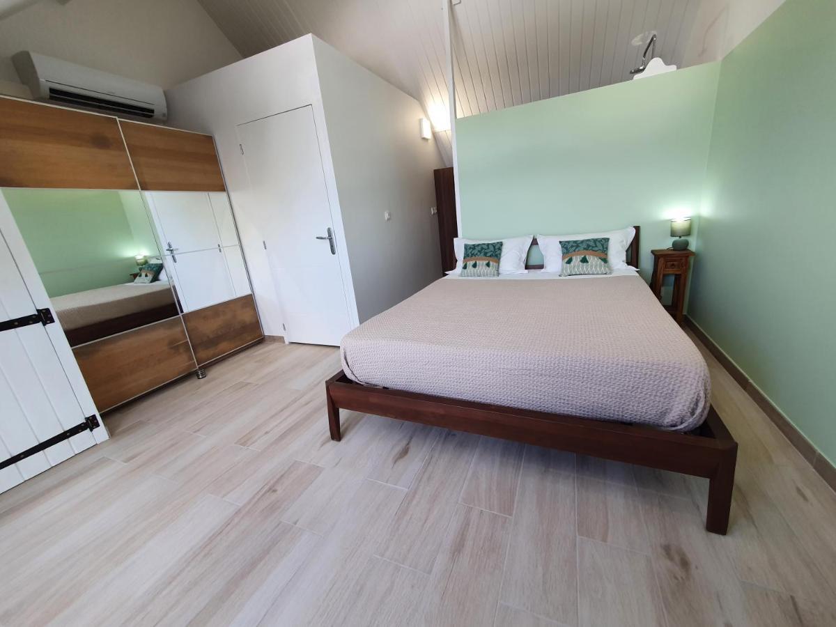 Pinel Superbe Appartement En Residence Vue Mer Cul de Sac Extérieur photo